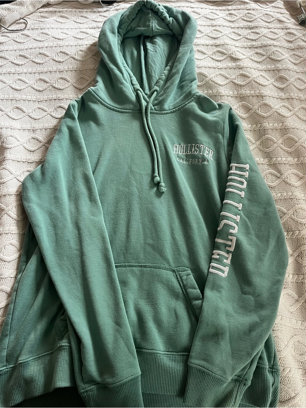 Hollister Green Lightweight Pullover Hoodie Women’s size Medium - Picture 8 of 8